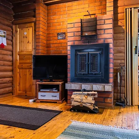 Lomamökit Aamun Kajo